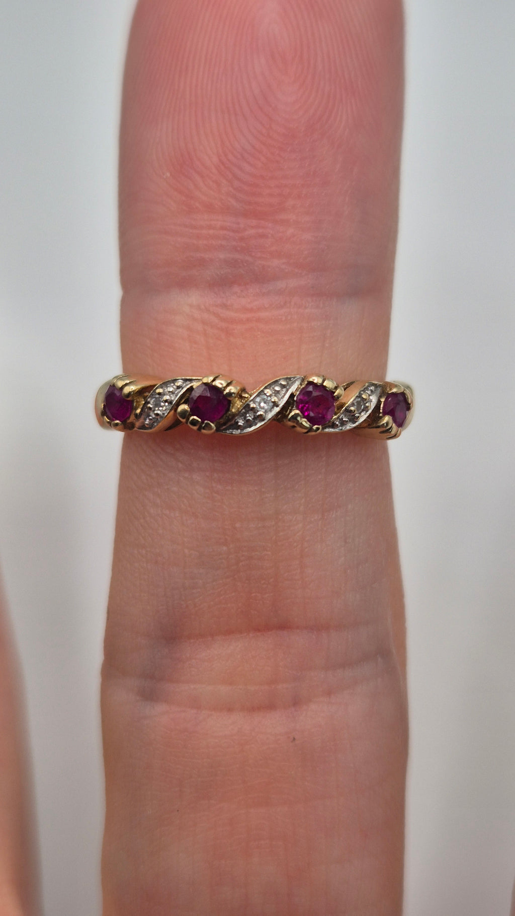 9ct gold ruby and diamond ring