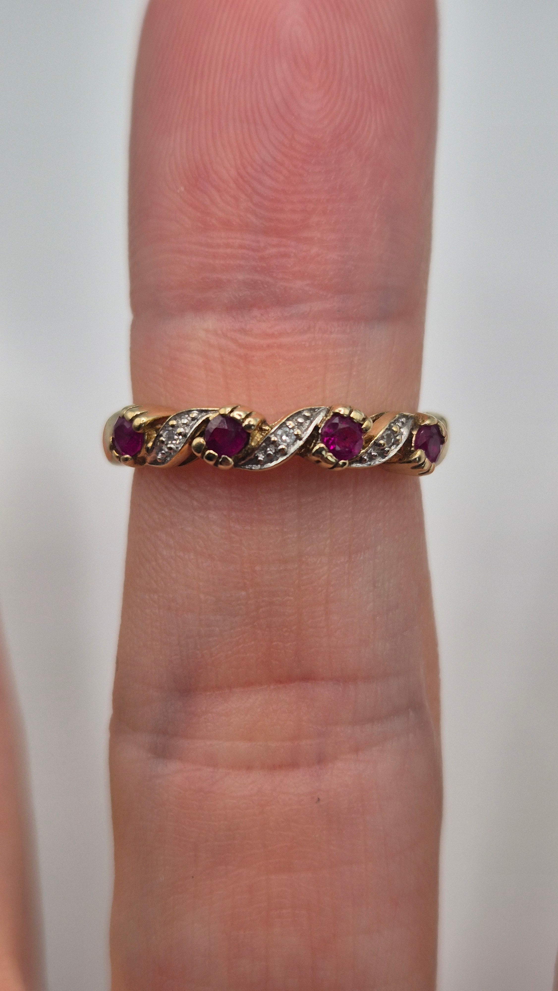 9ct gold ruby and diamond ring