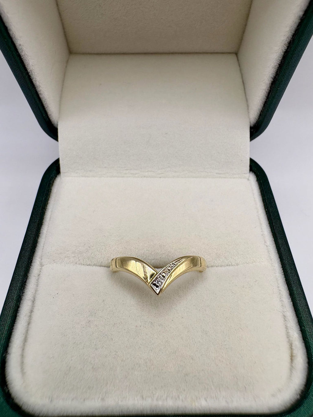 9ct gold diamond wishbone ring