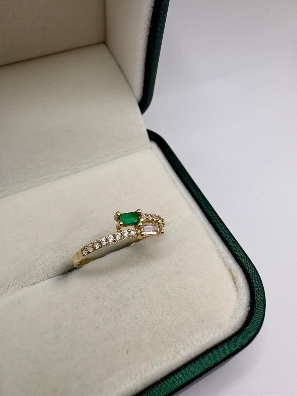 9ct gold emerald and zircon ring
