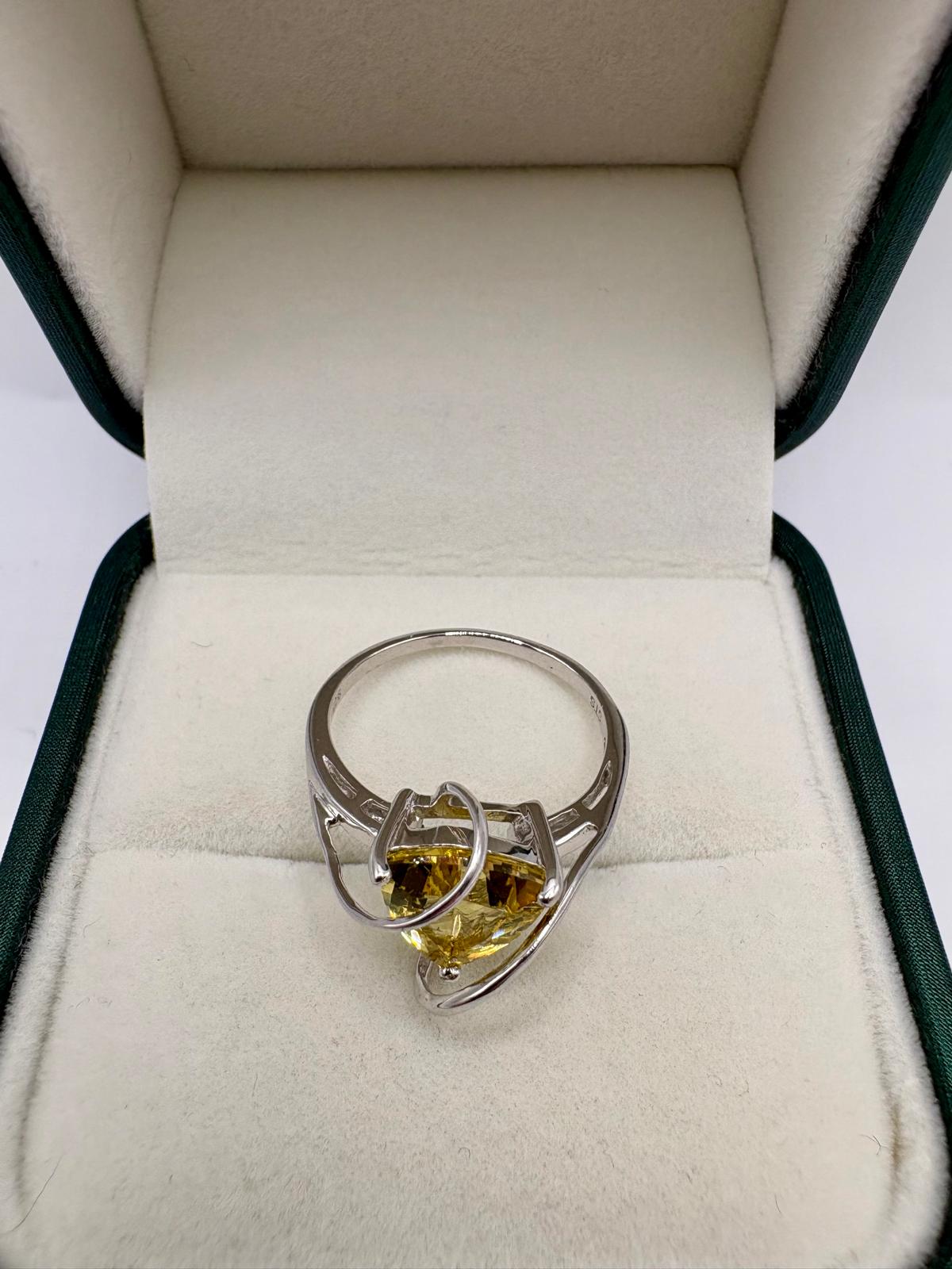 Silver citrine ring