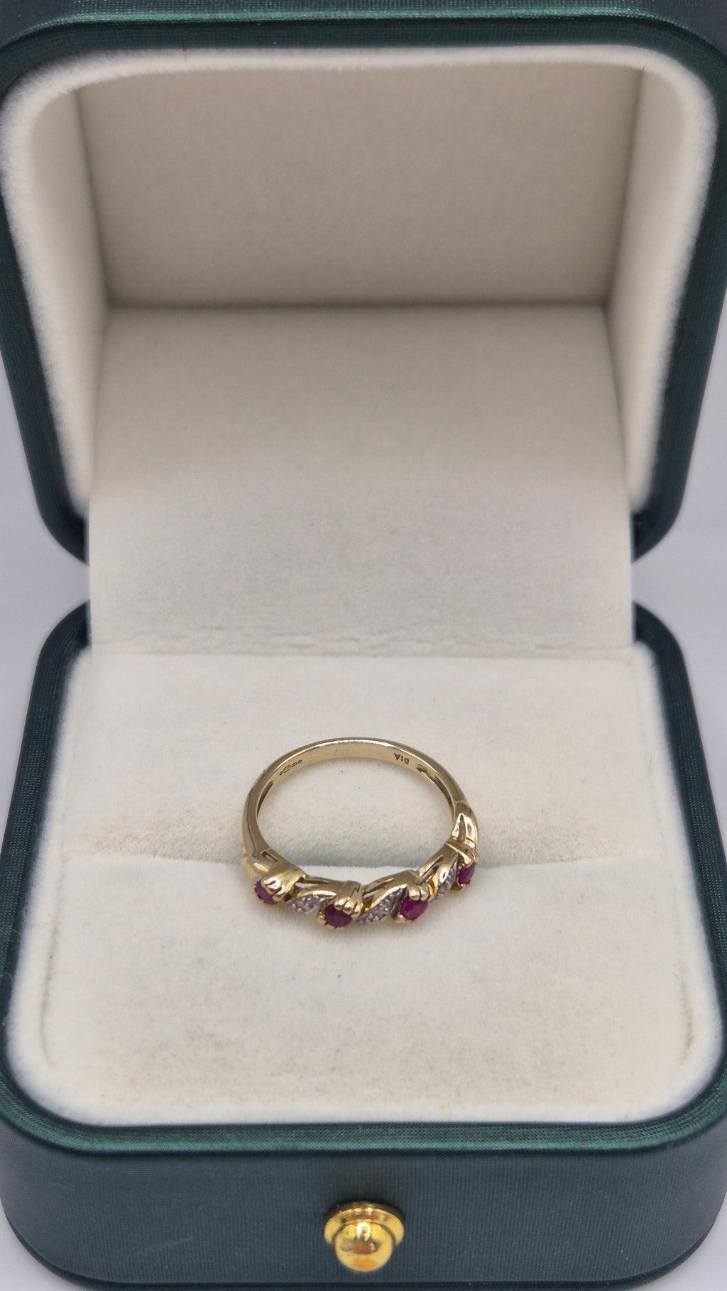 9ct gold ruby and diamond ring