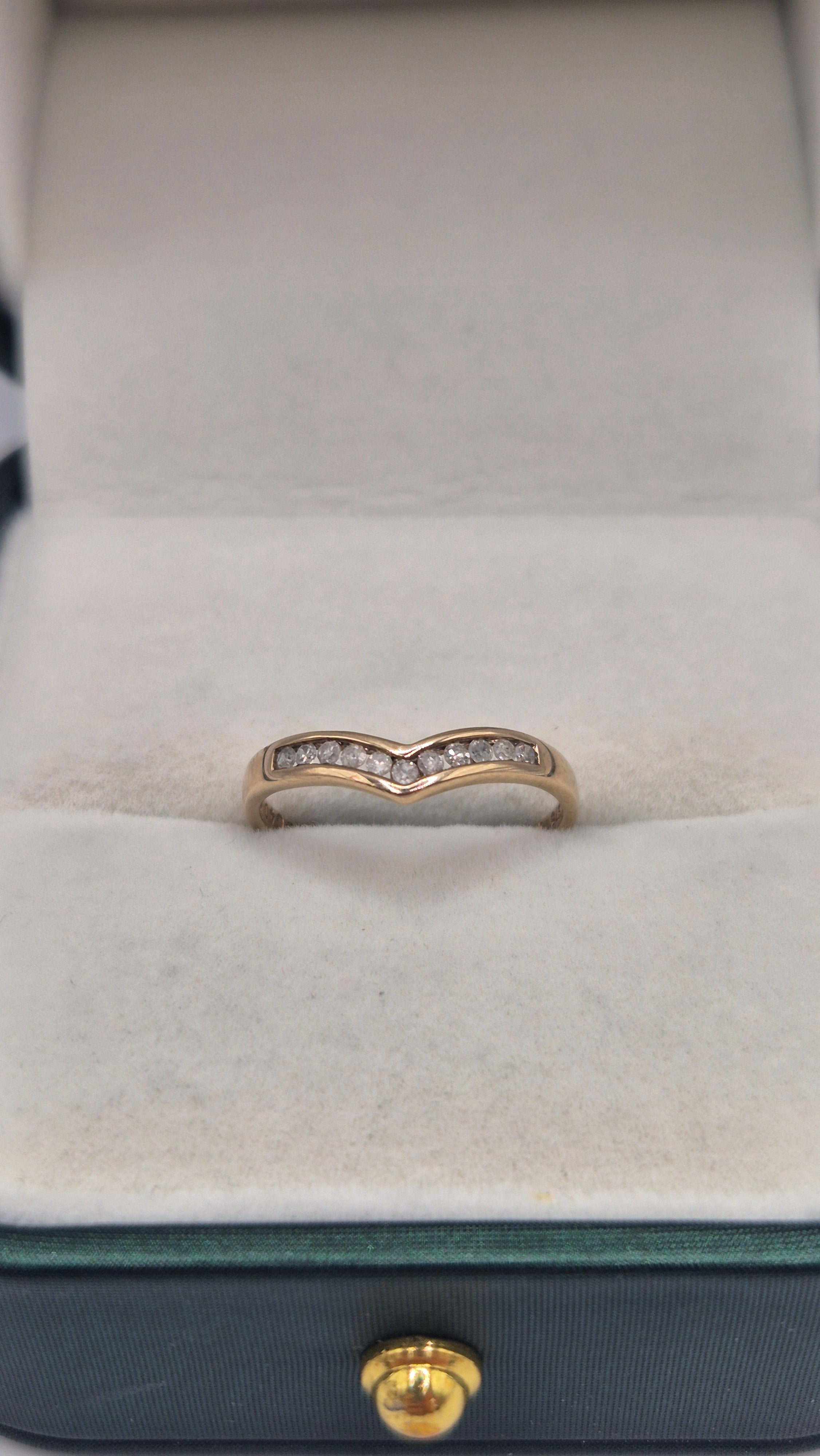 9ct gold diamond wishbone ring