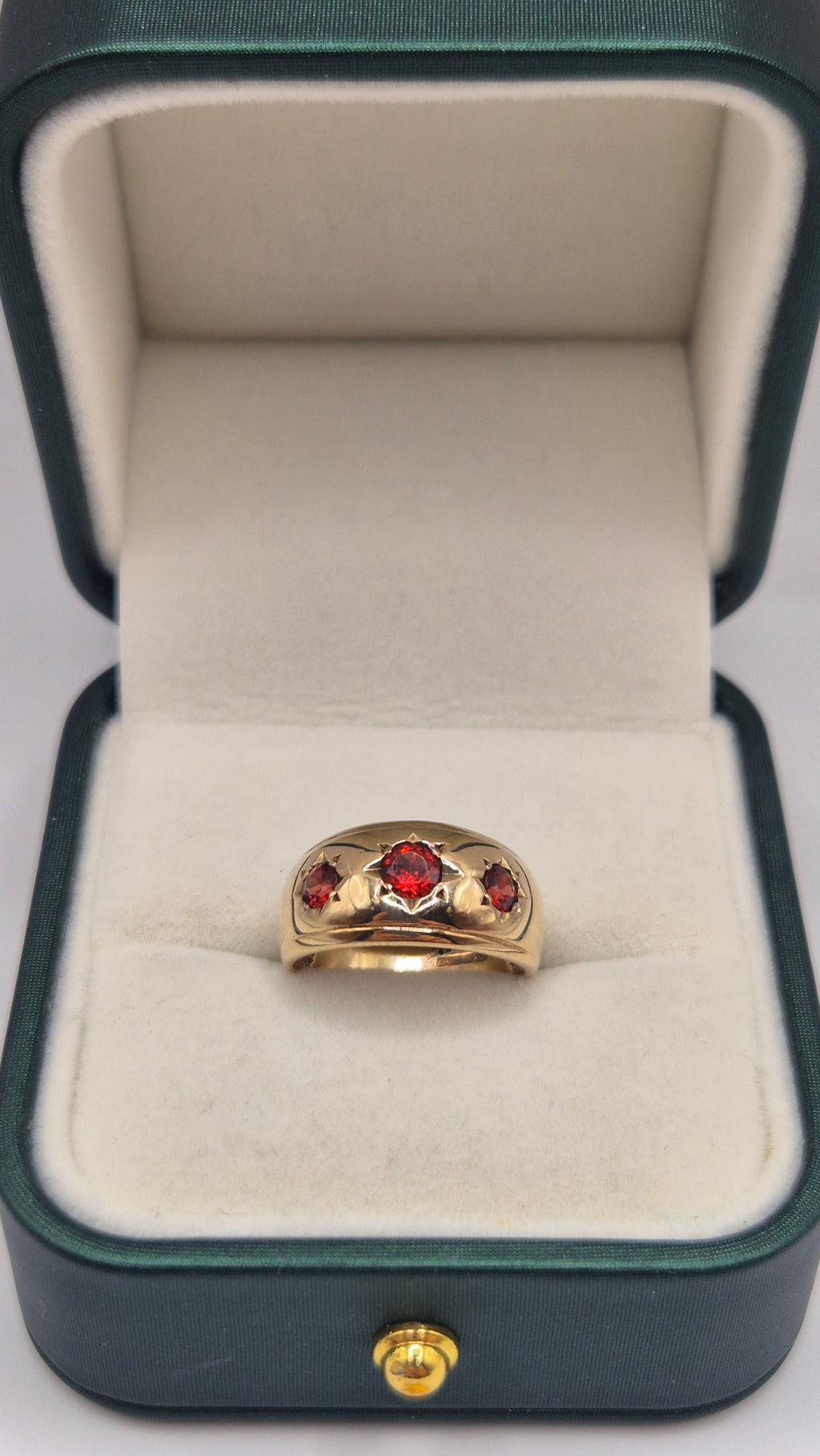 9ct gold star tourmaline gypsy ring