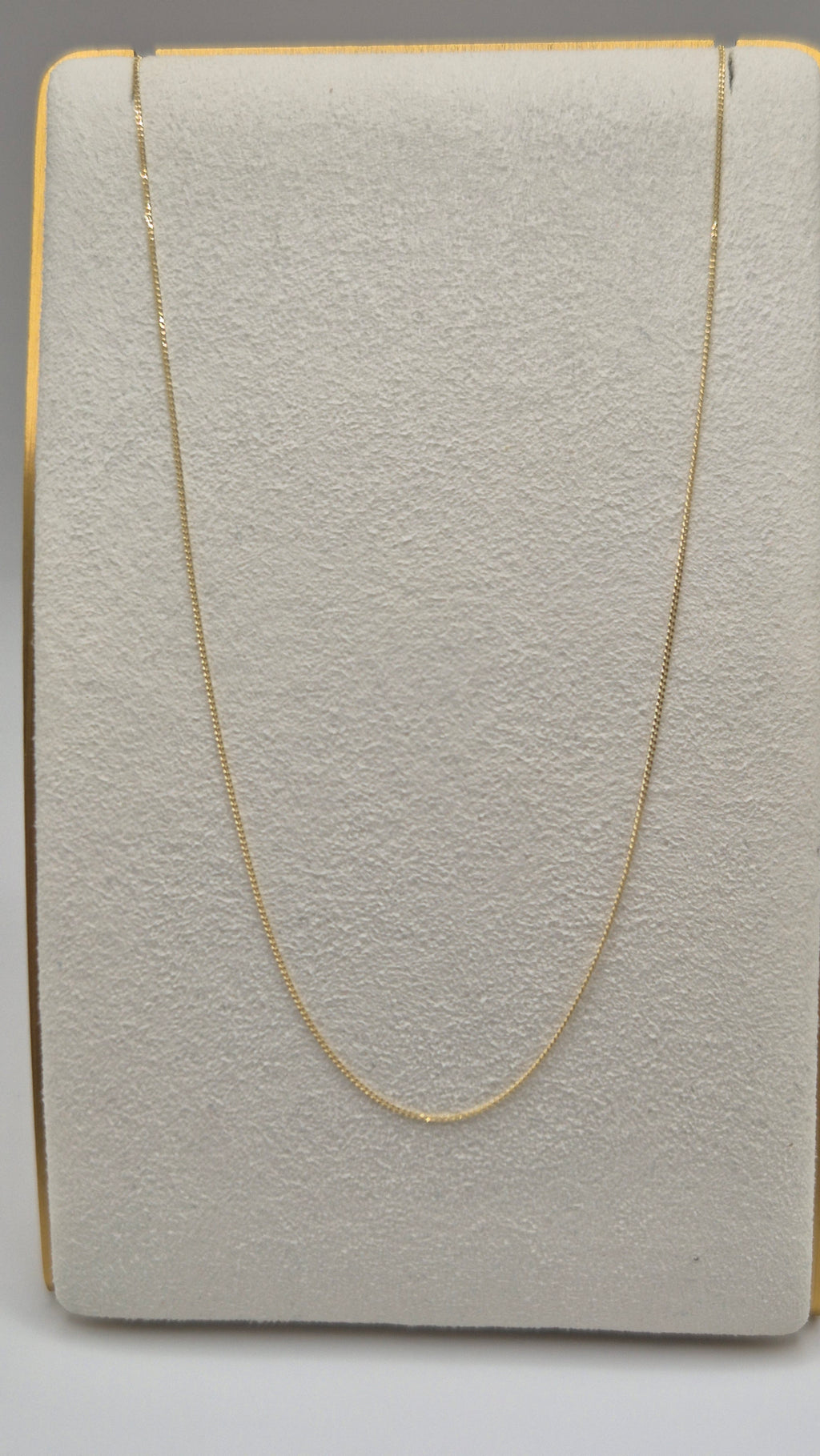 9ct gold 16 inch curb chain (1)