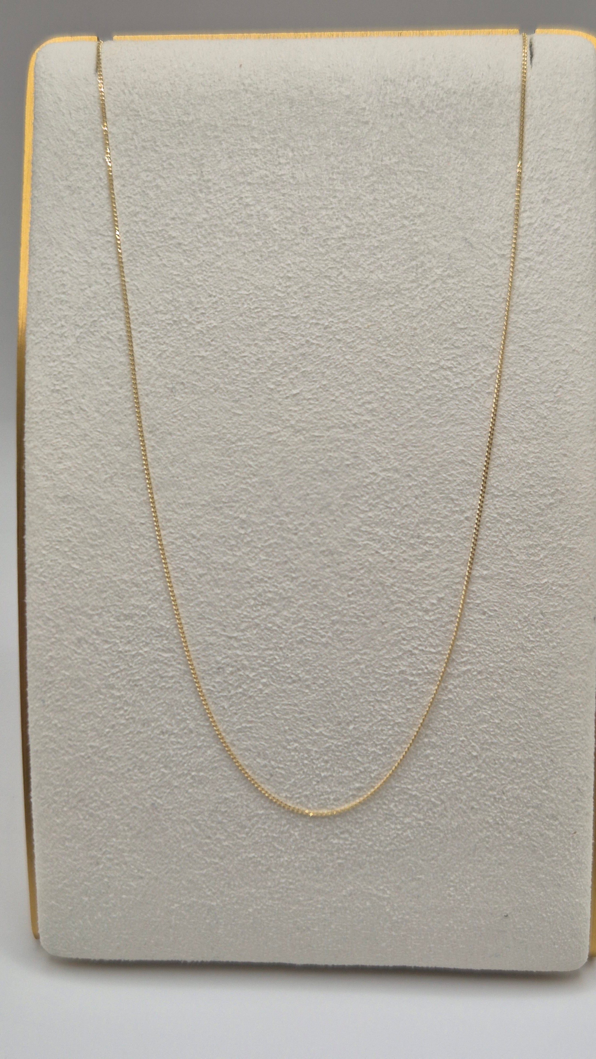 9ct gold 16 inch curb chain (1)