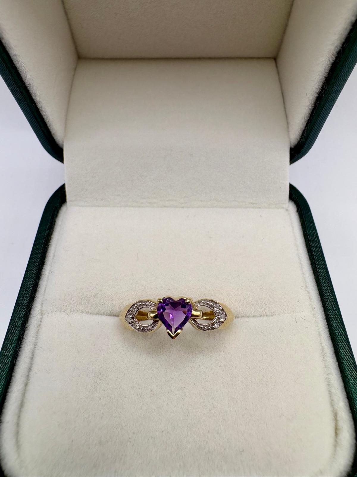 9ct gold heart amethyst and diamond ring
