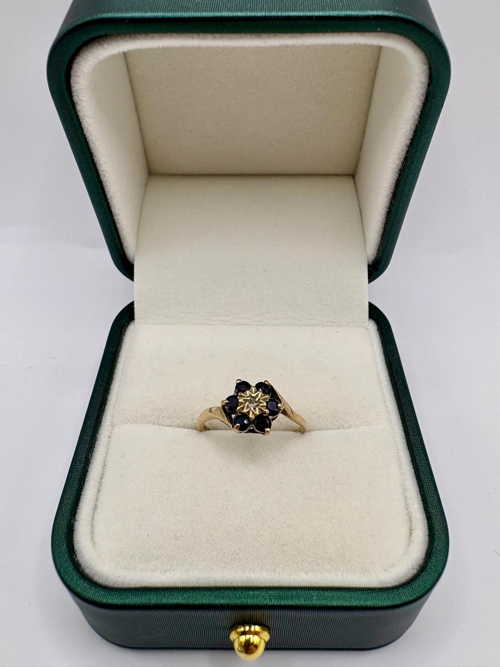 9ct gold sapphire and diamond ring