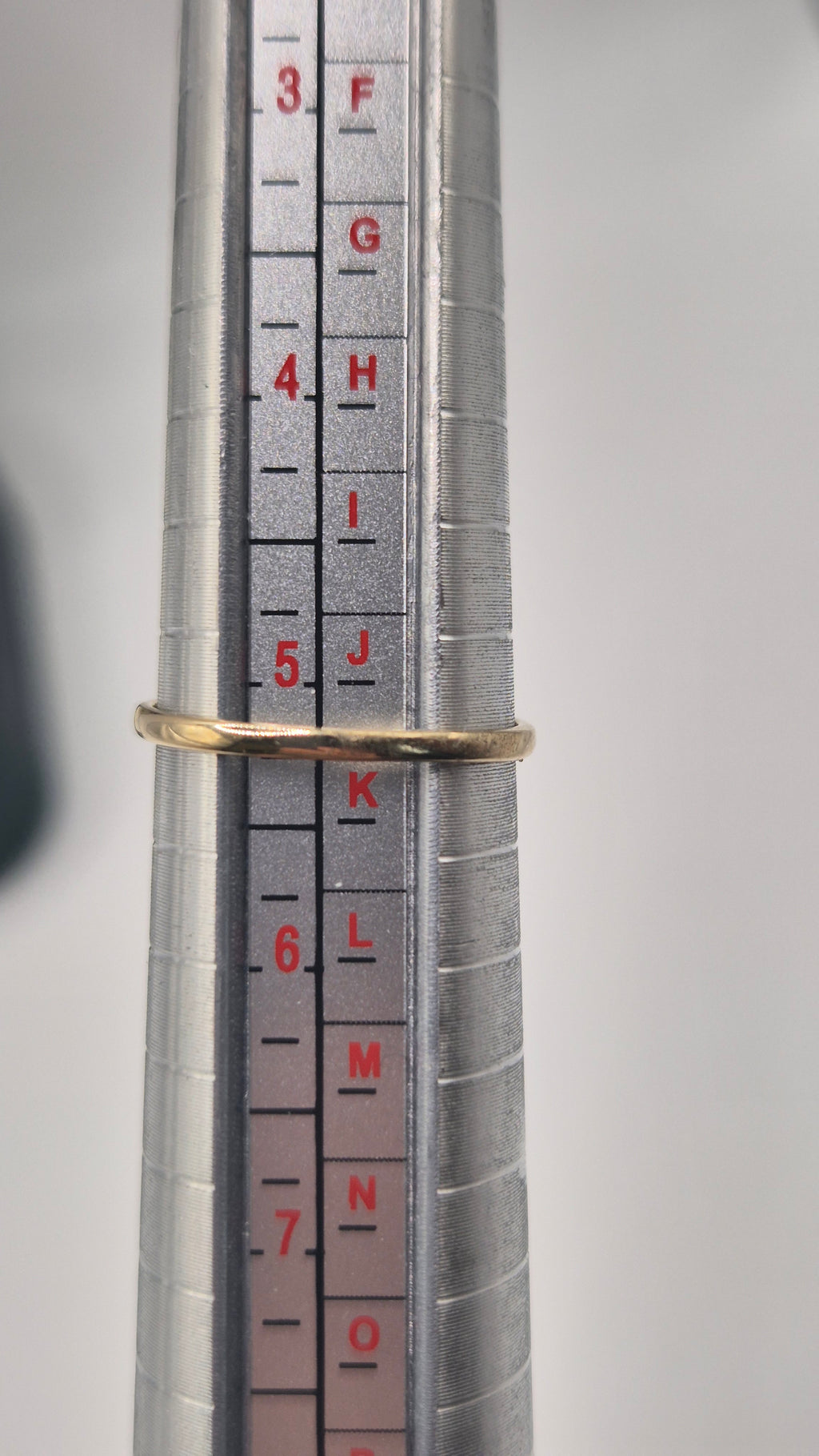 9ct gold diamond heart ring