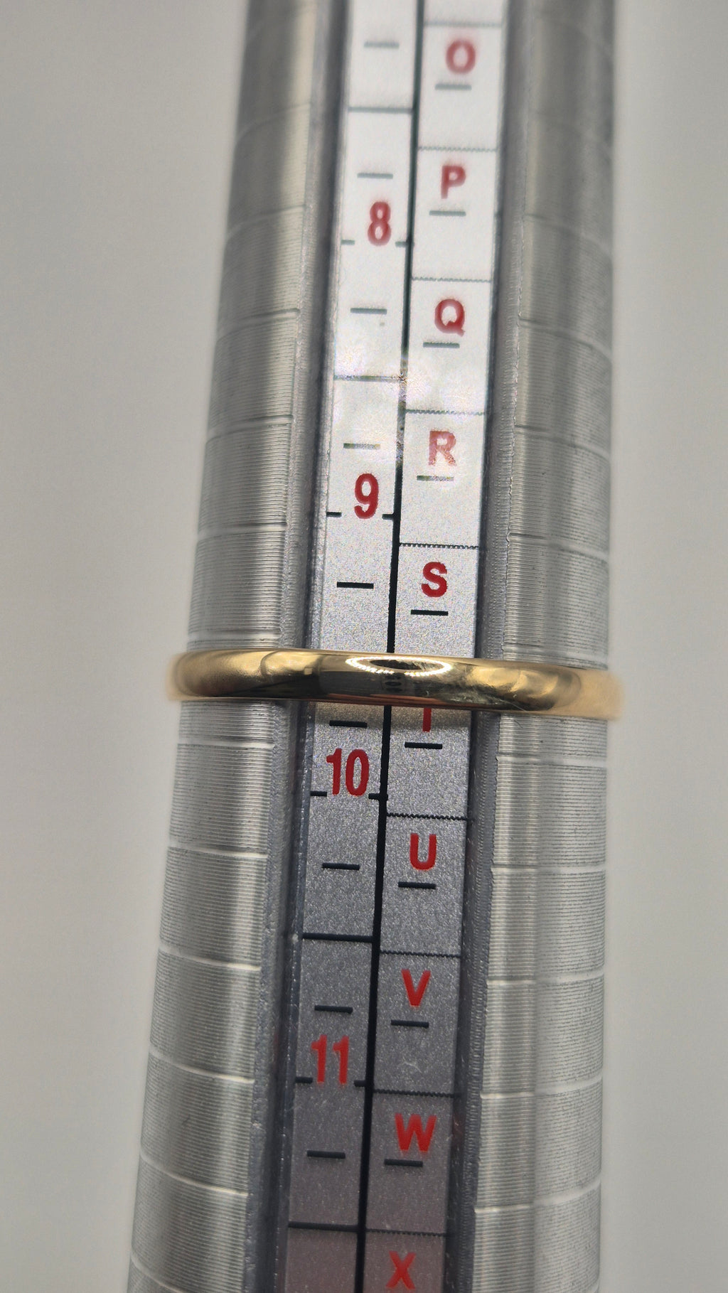 9ct gold band ring