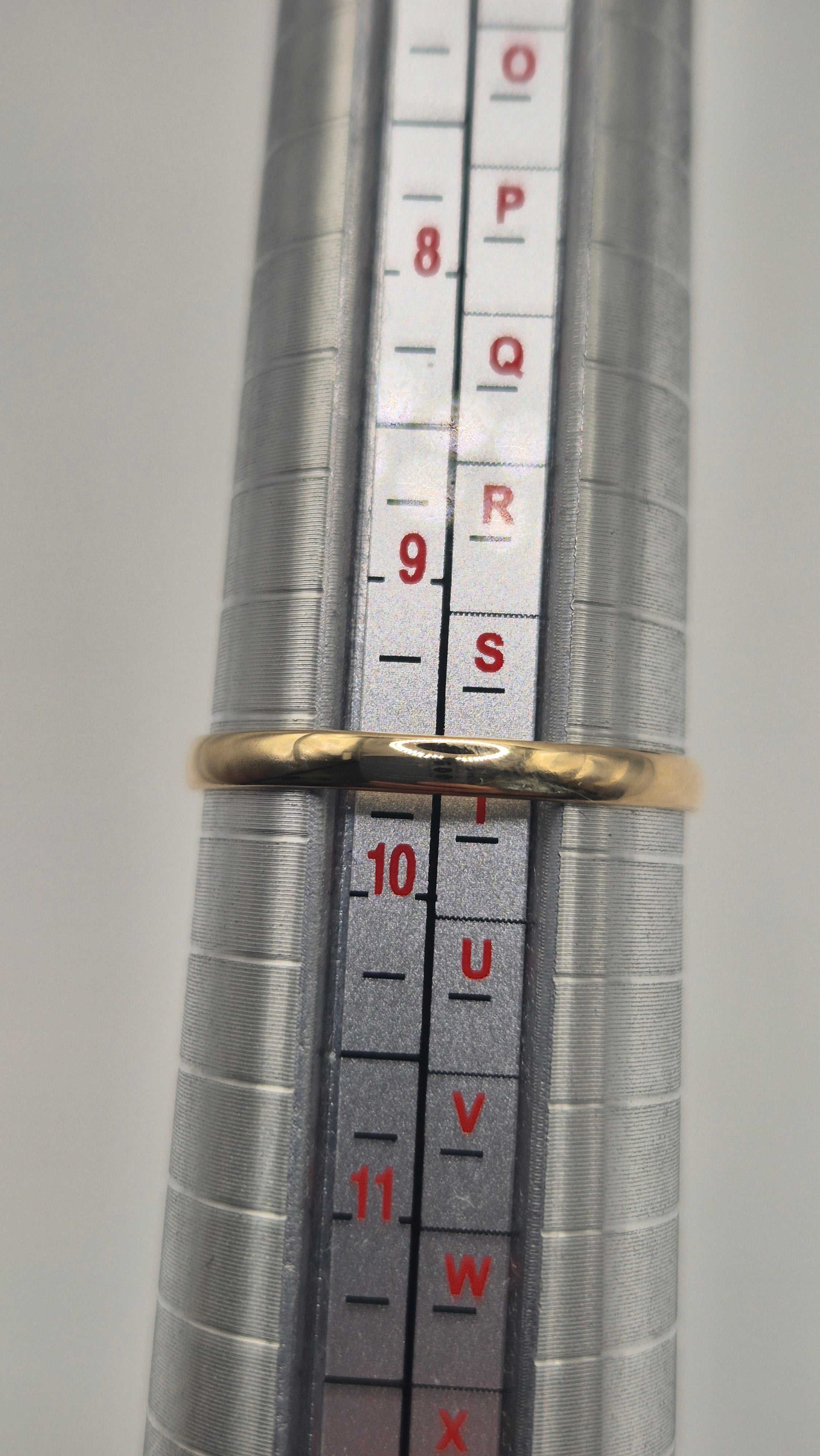 9ct gold band ring