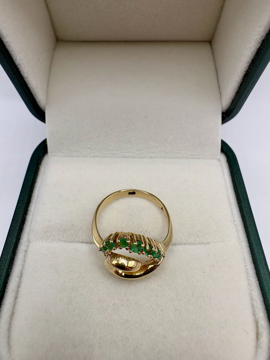 9ct gold emerald dress ring
