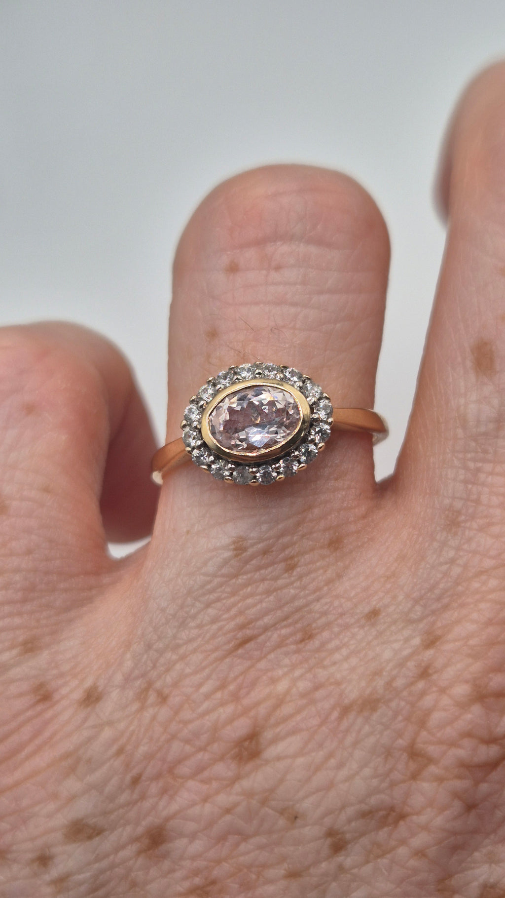 9ct gold morganite and topaz ring
