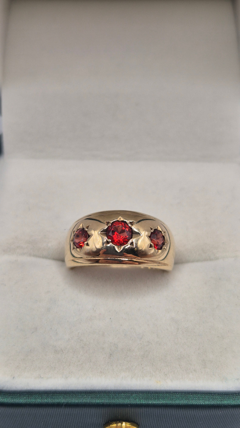 9ct gold star tourmaline gypsy ring