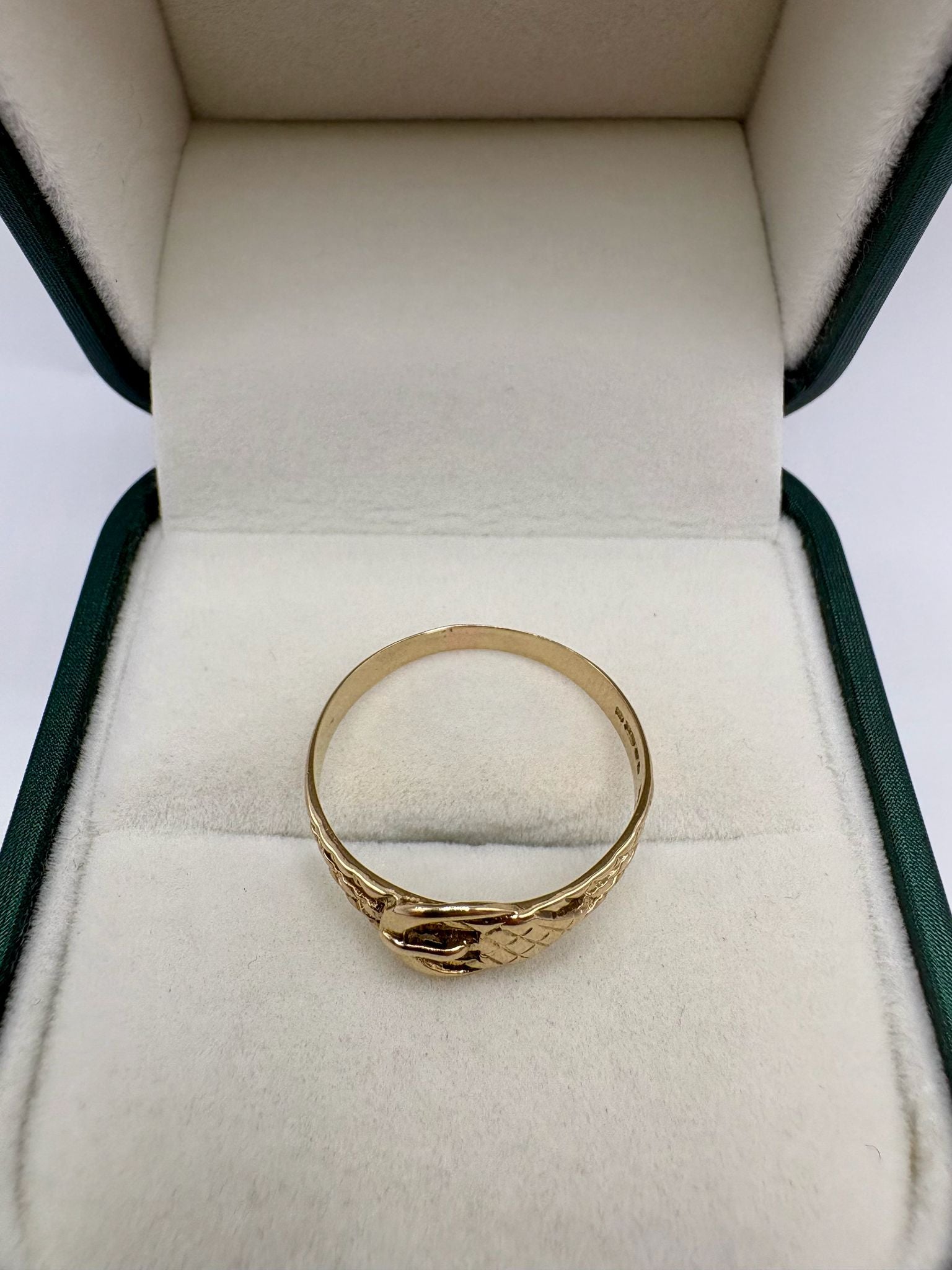 9ct gold buckle ring