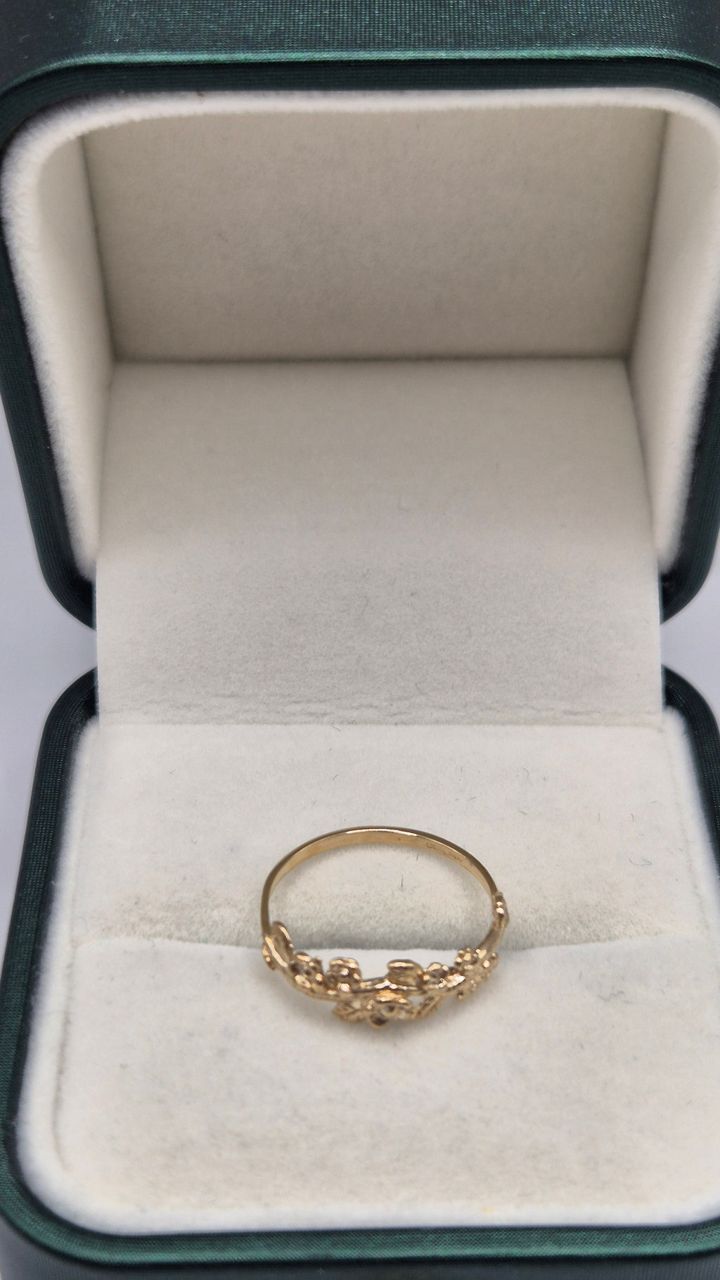 9ct gold forget me knot ring