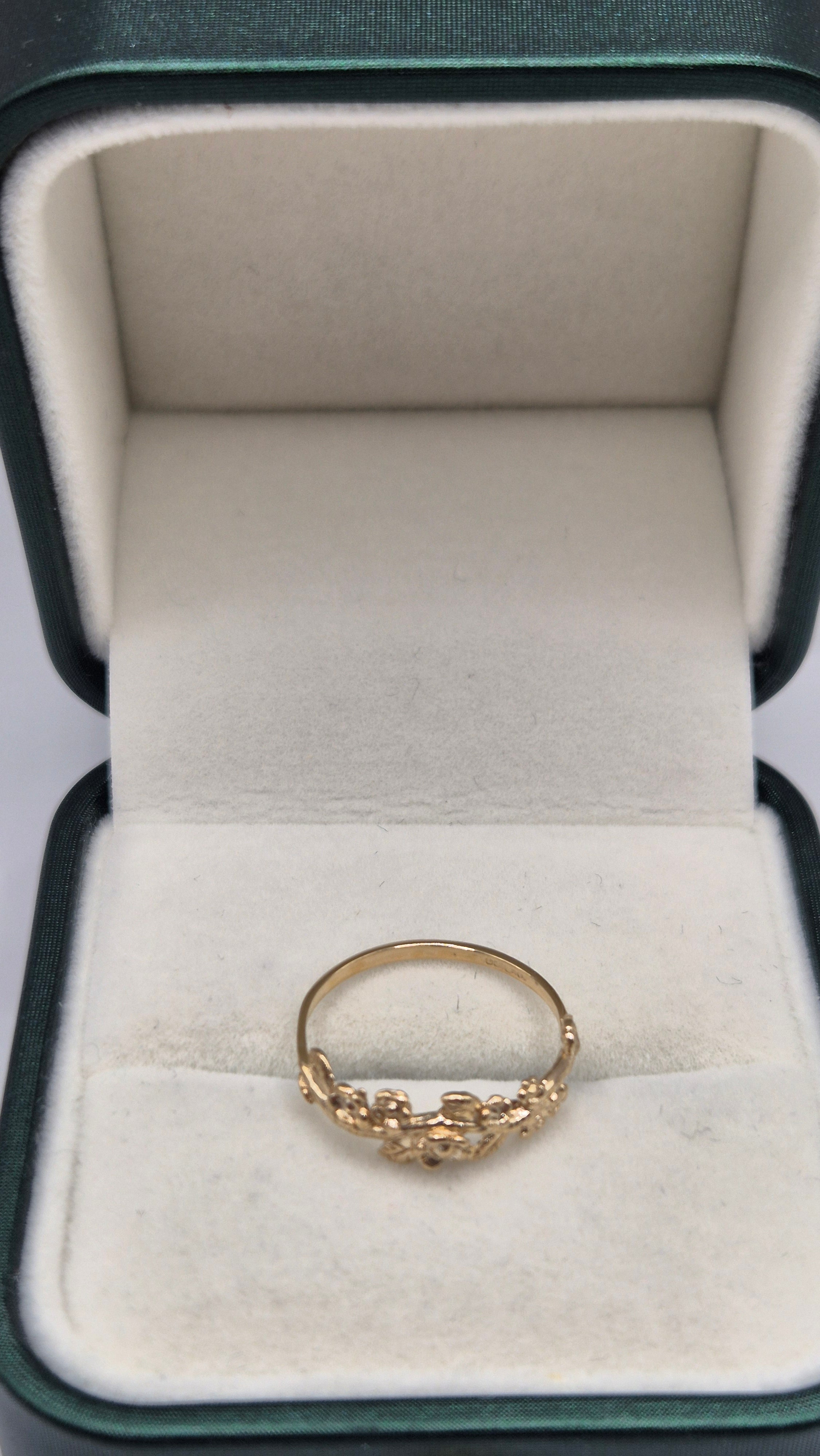 9ct gold forget me knot ring