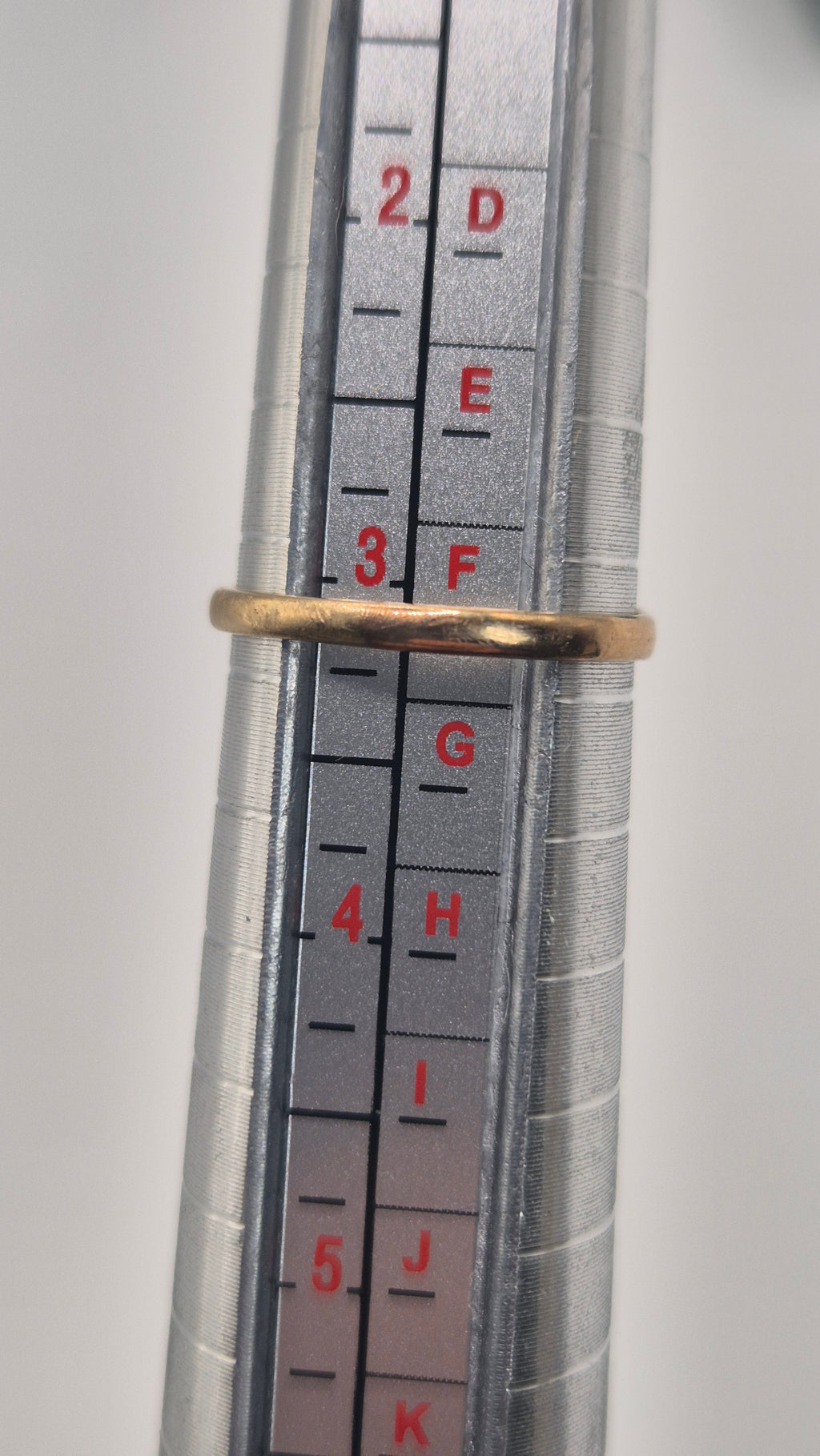 9ct gold diamond heart signet ring