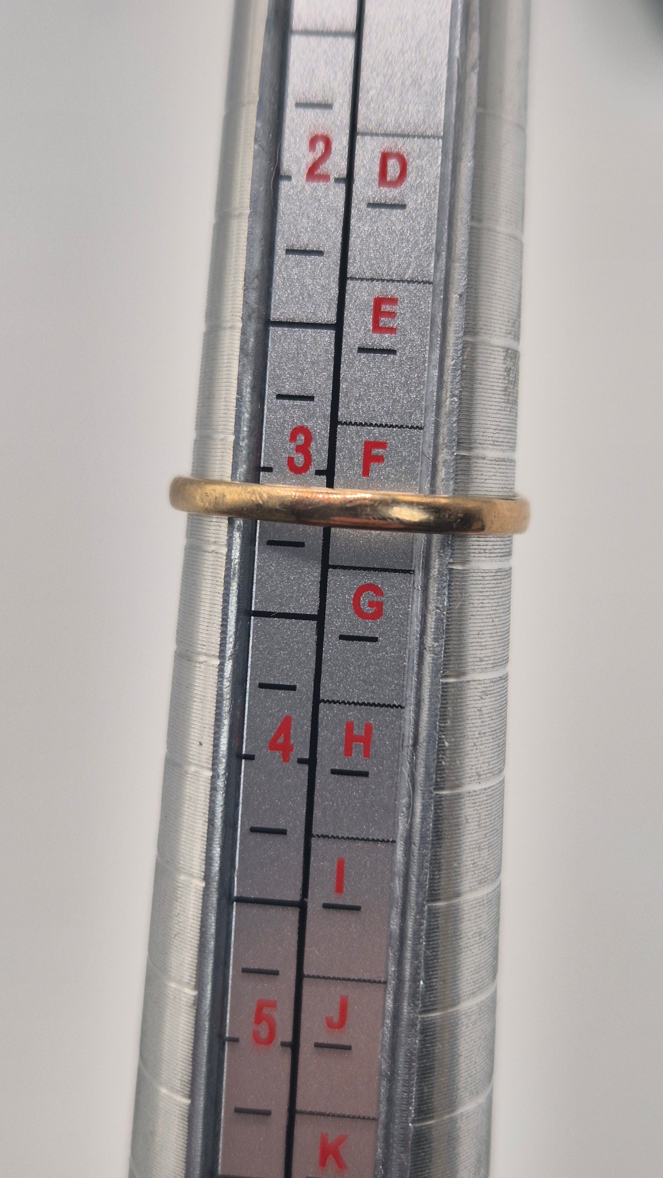 9ct gold diamond heart signet ring