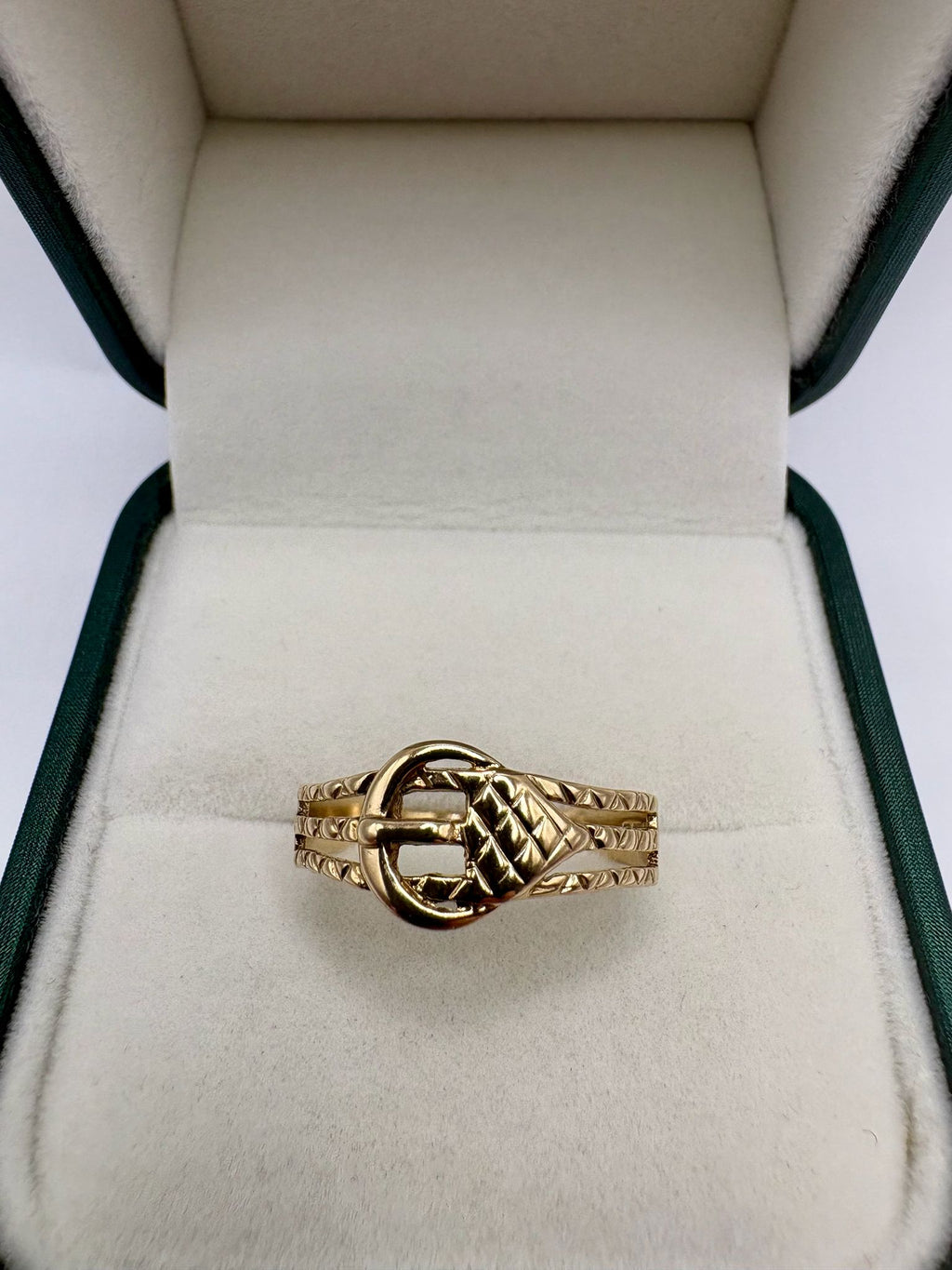 9ct gold buckle ring