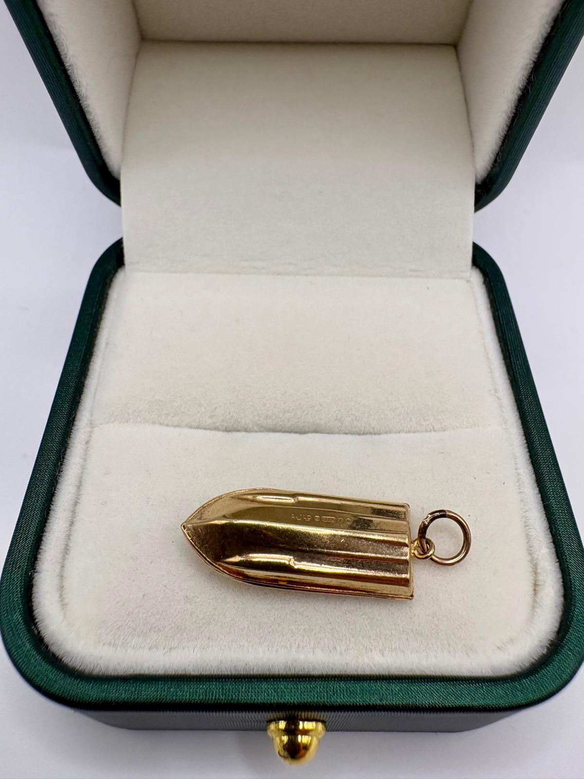 9ct gold boat charm