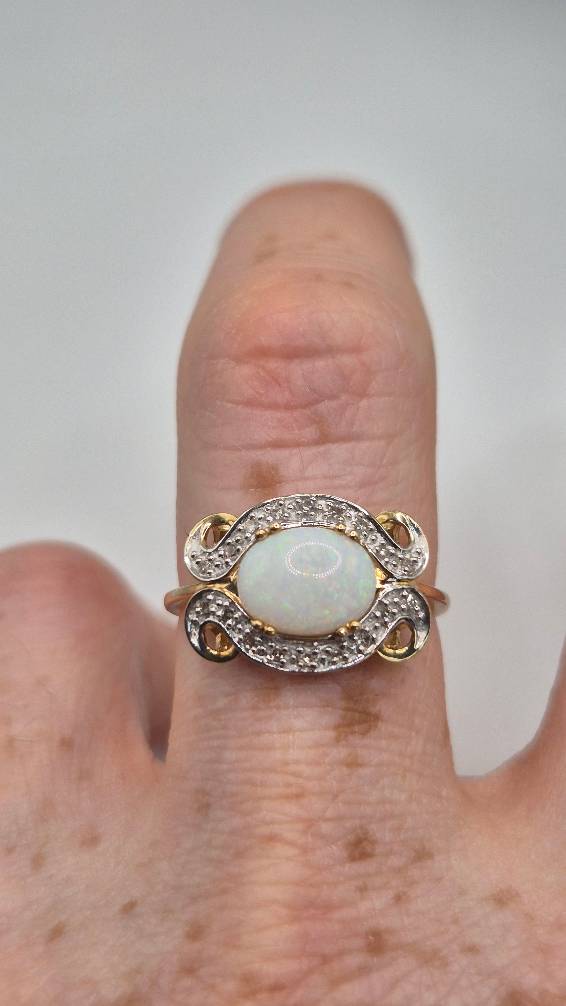 9ct gold opal and diamond ring