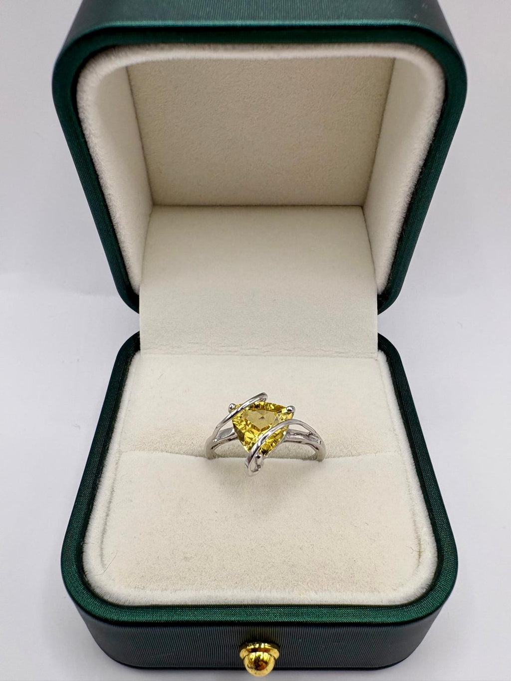 Silver citrine ring