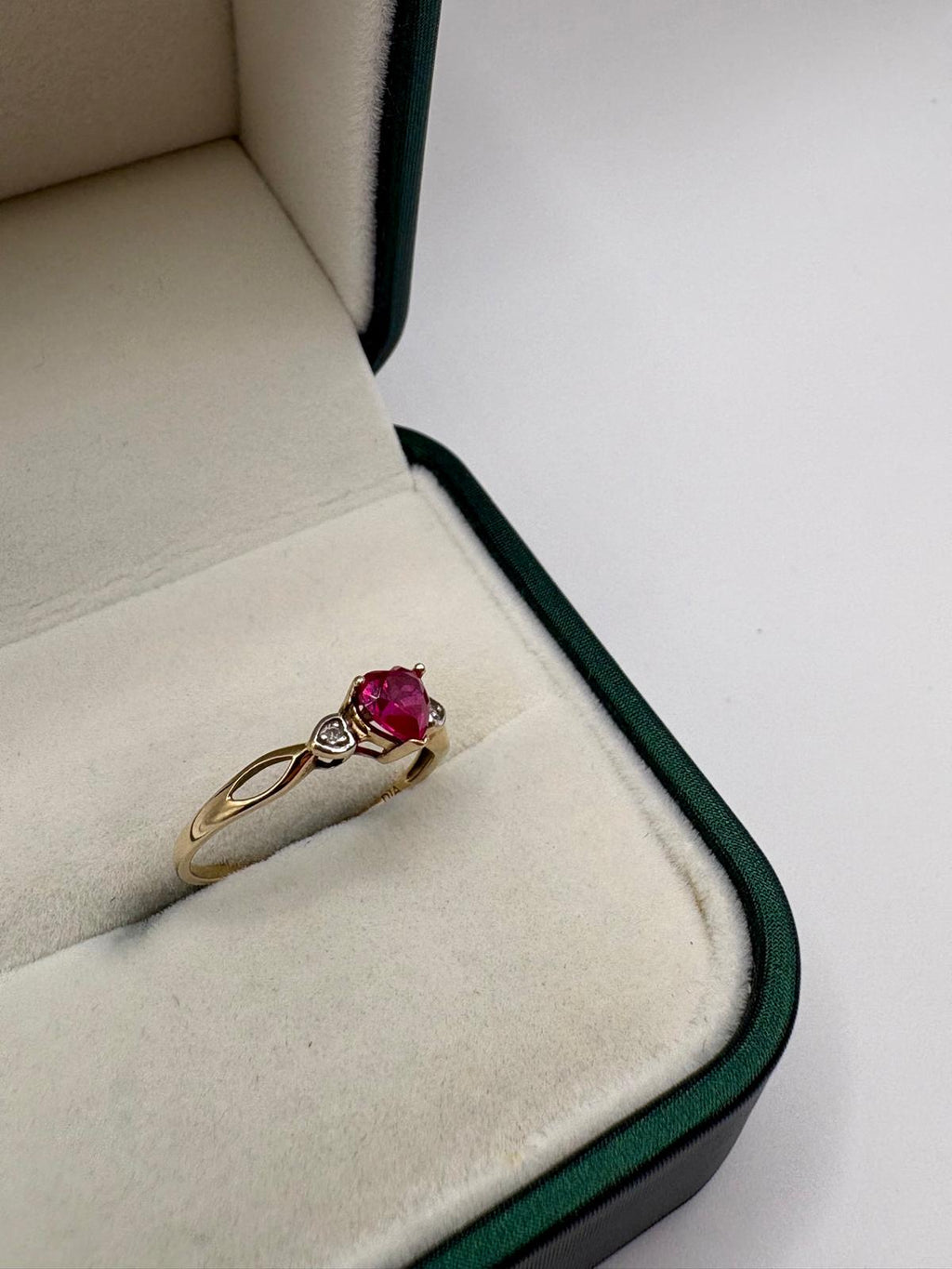 9ct gold ruby and diamond heart ring