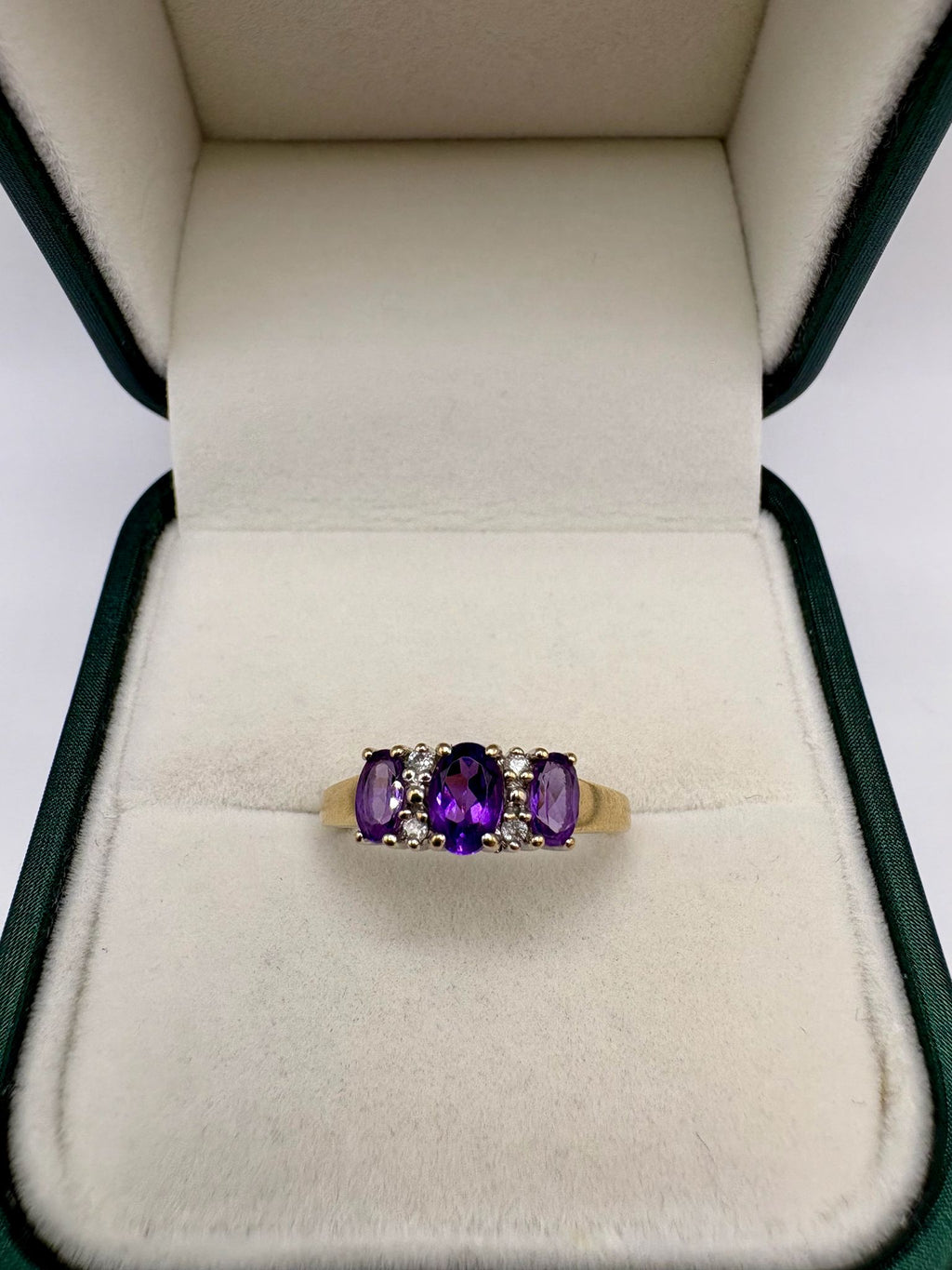 9ct gold amethyst and diamond ring