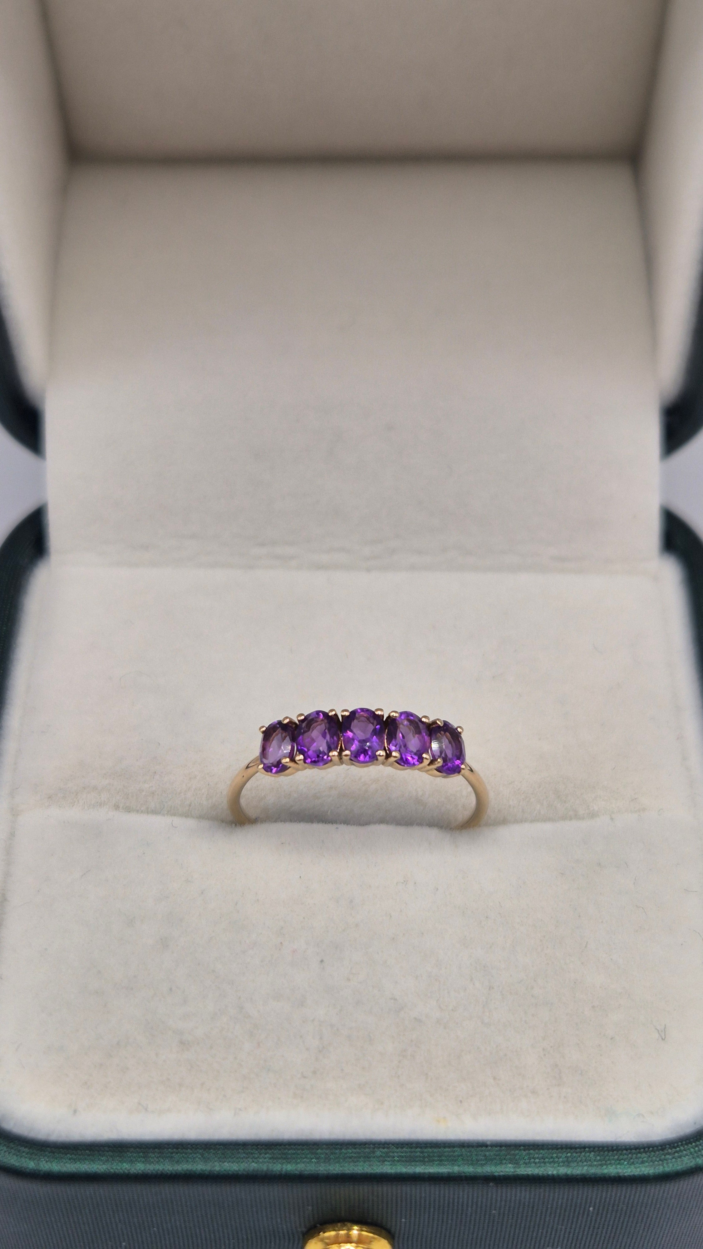 9ct gold amethyst ring