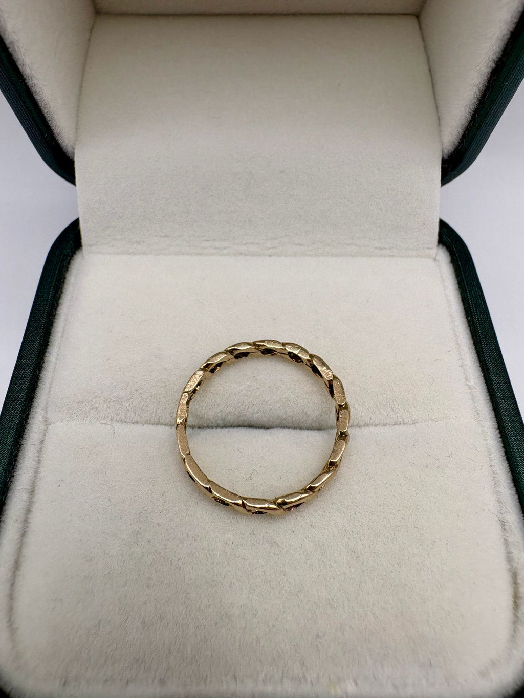 9ct gold ring