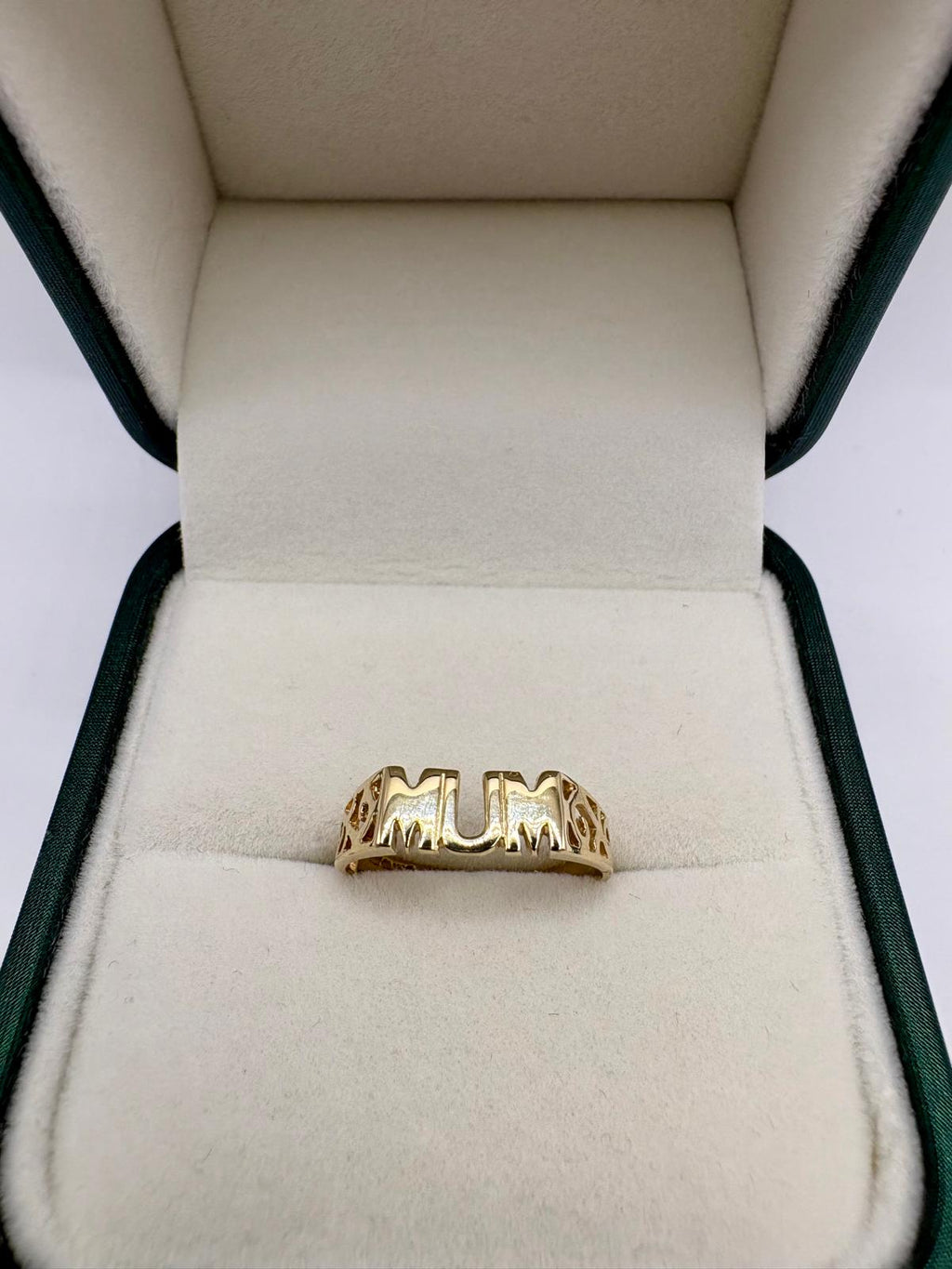 9ct gold mum ring
