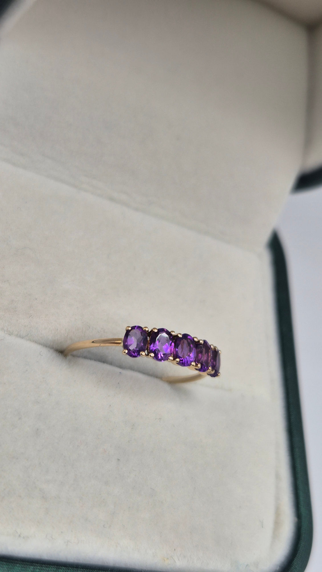 9ct gold amethyst ring