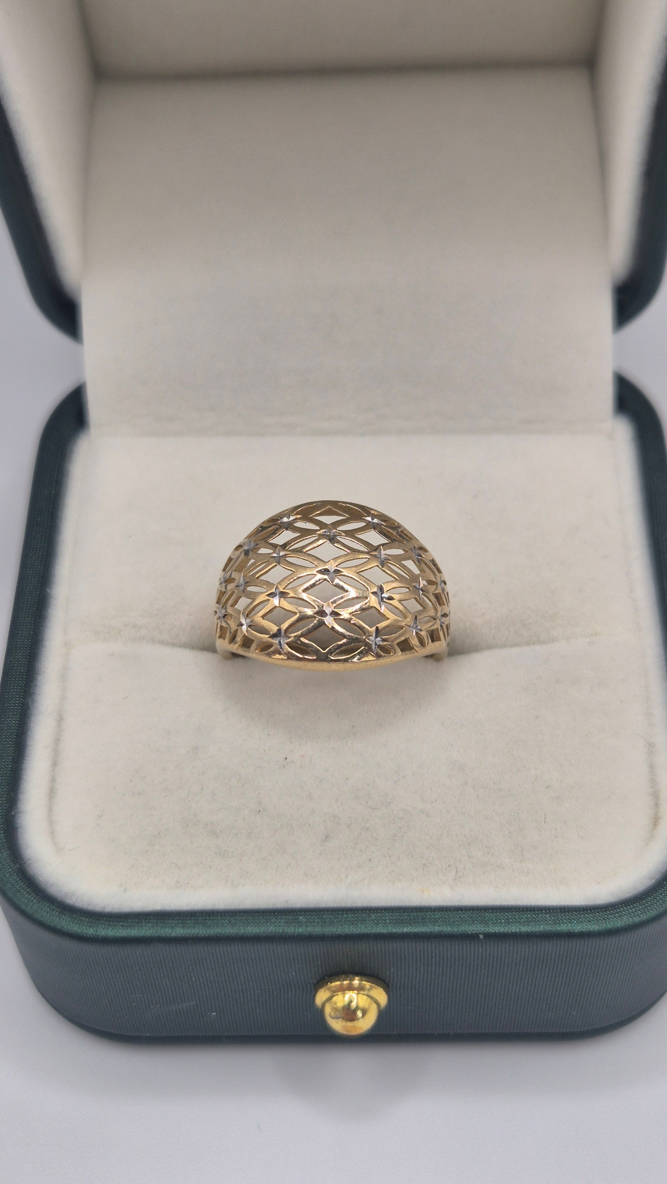 9ct gold dome ring